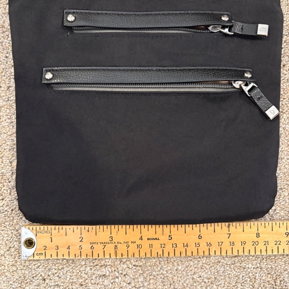 Baggalini never used - Picture 5 of 5